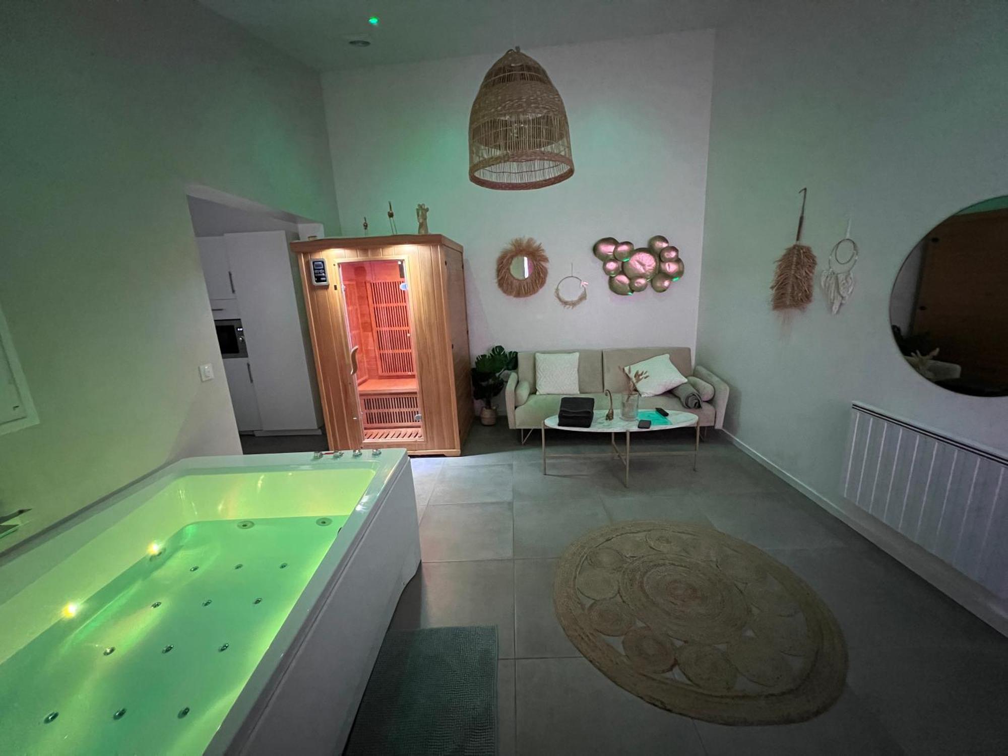 Spa Jungle Le Mesnil-Saint-Denis Exteriér fotografie