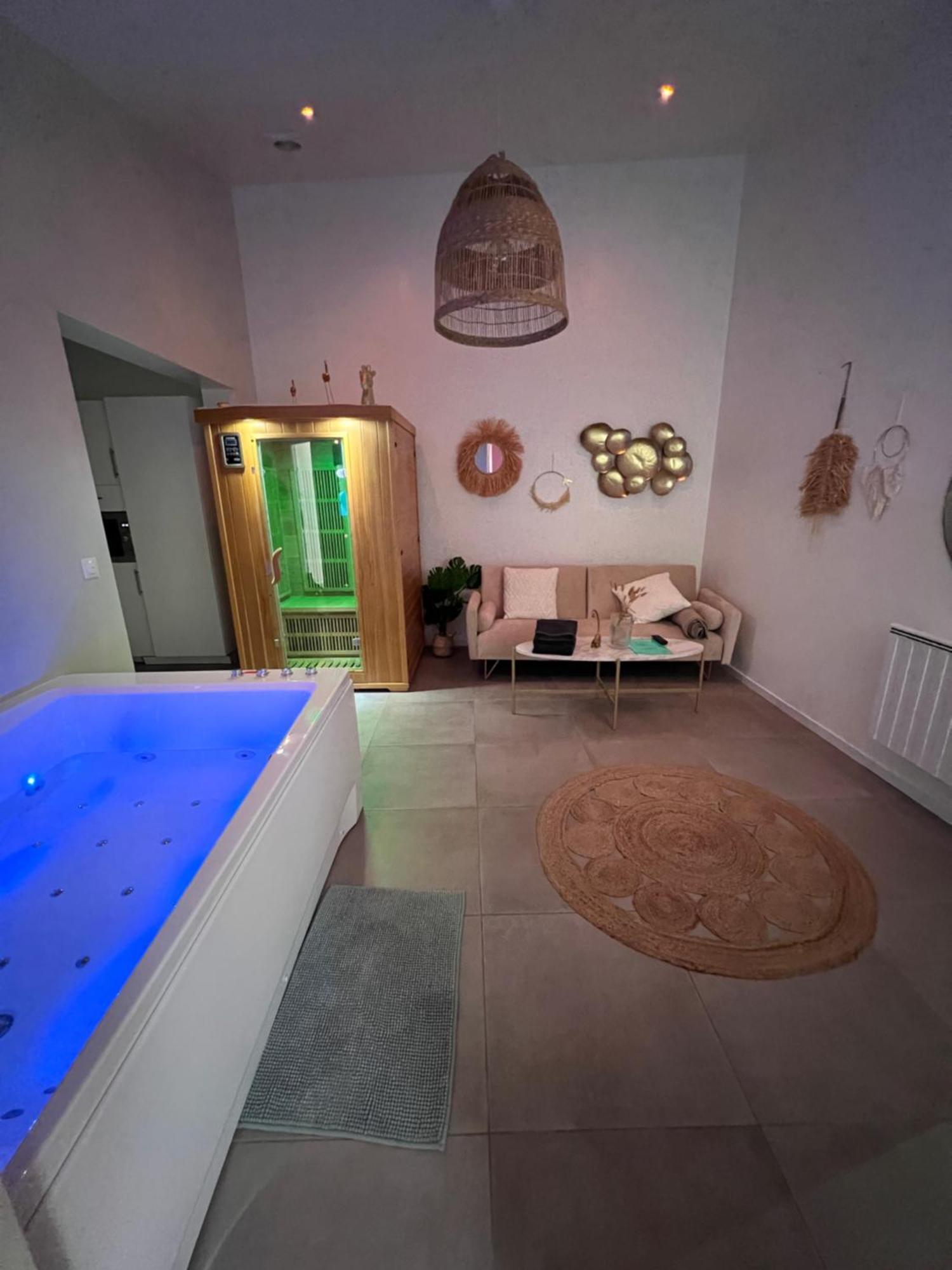 Spa Jungle Le Mesnil-Saint-Denis Exteriér fotografie